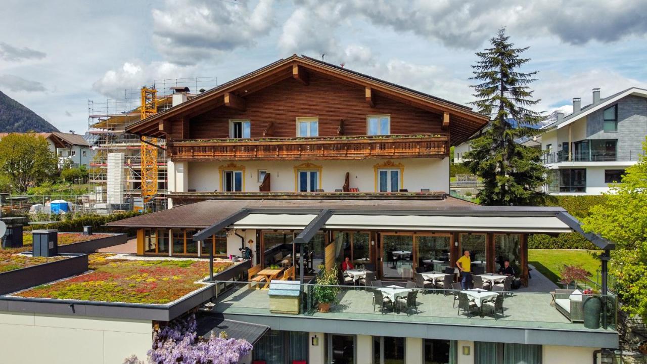 Tirolerhof Pension Natz-Schabs Bagian luar foto
