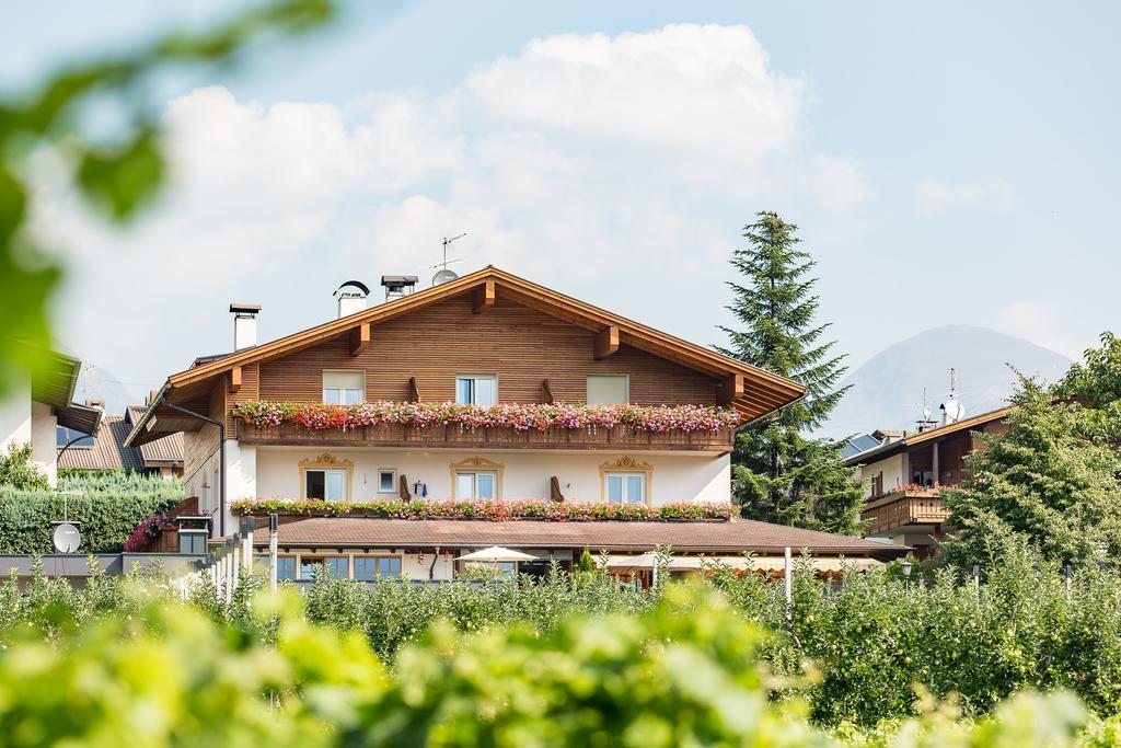 Tirolerhof Pension Natz-Schabs Bagian luar foto