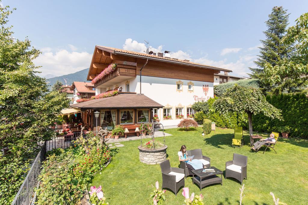 Tirolerhof Pension Natz-Schabs Bagian luar foto